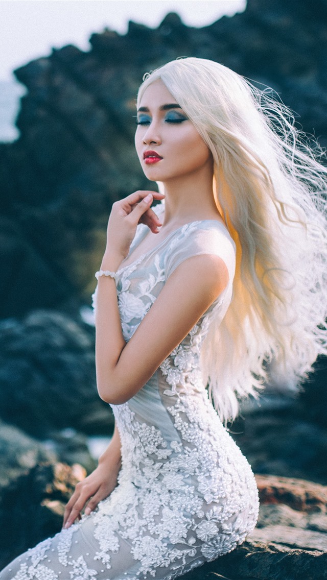 包含吹裙子之欧美美女手机版的词条-第1张图片-QuickQ官网